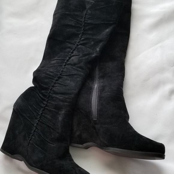 Mia Shoes - Mia Gelato Black Suede Wedge Heel Boots Sz 9
